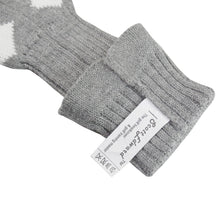 Load image into Gallery viewer, Scott Edward Golf Club Covers for Driver(460cc),Fairway and Hybrid,Grey White Argyles Elastic Yarn,Sung Fit for Golf Head with Pom Pom,Protect golf from Scratches and Dust